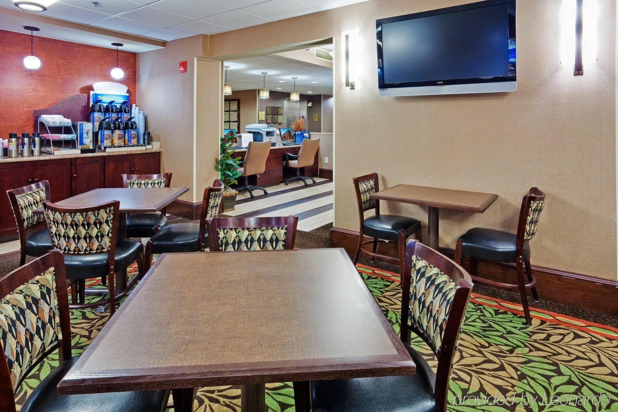 Holiday Inn Express Harrisburg East By Ihg Exterior foto